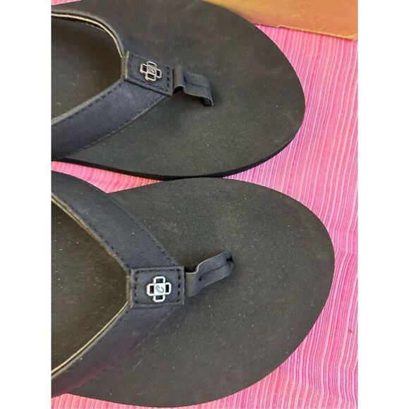 Cobian black flip flops size 11 - Picture 3 of 8